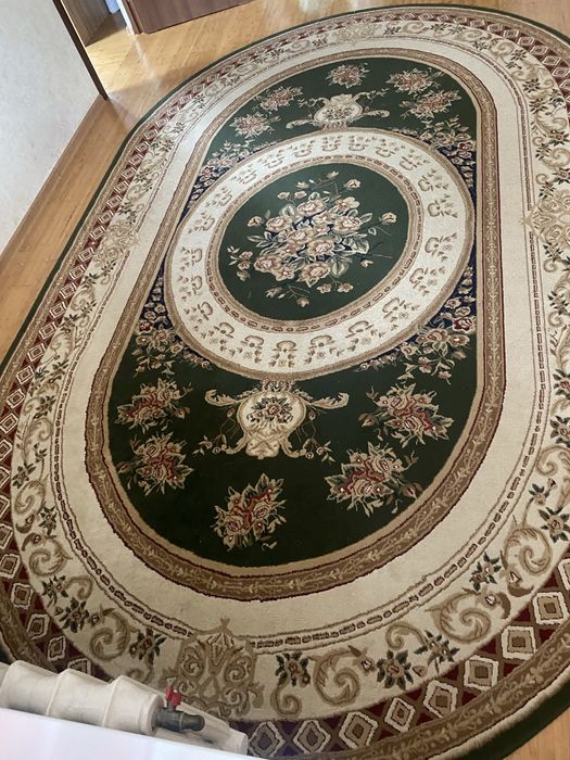 Продам ковер 3/4 в хорошем состояние.