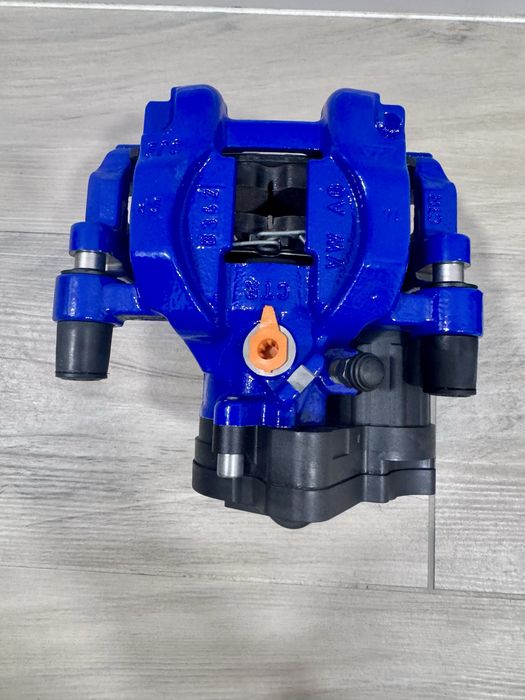 Set etriere spate EPB VW Skoda Audi – NOI – cu placute originale VW