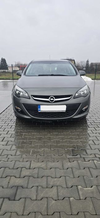 Opel Astra J Sedan 1.4 Benzina 140CP