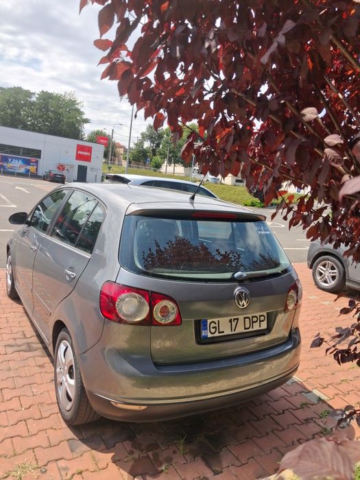 Inchiriez Golf 5 Plus 1.9 diesel