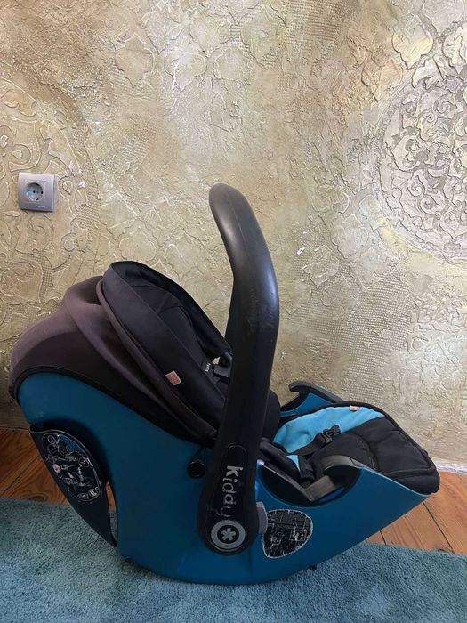 Продавам комбинира количка