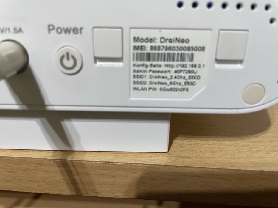 Router DreiNeo 2,4 Ghz si 5Ghz ZTE