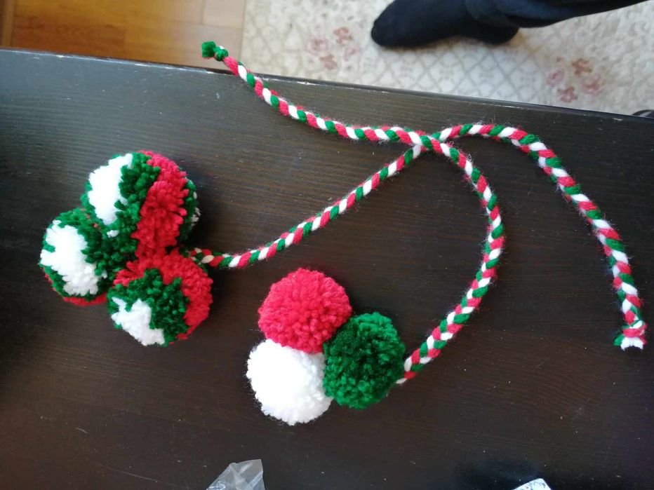 Топче, топчета от прежда, помпон, пискюл, пушета