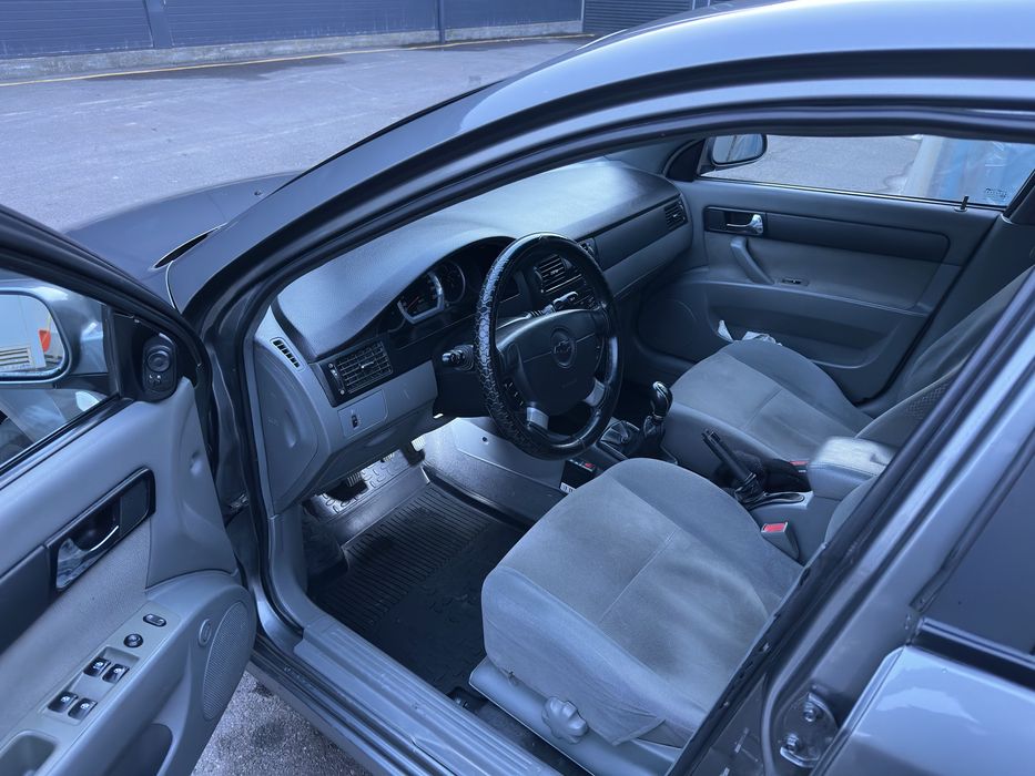 Автомобиль Gentra