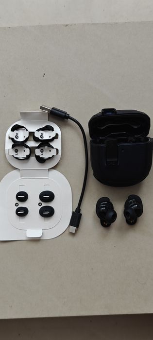 Bose QC II in ear