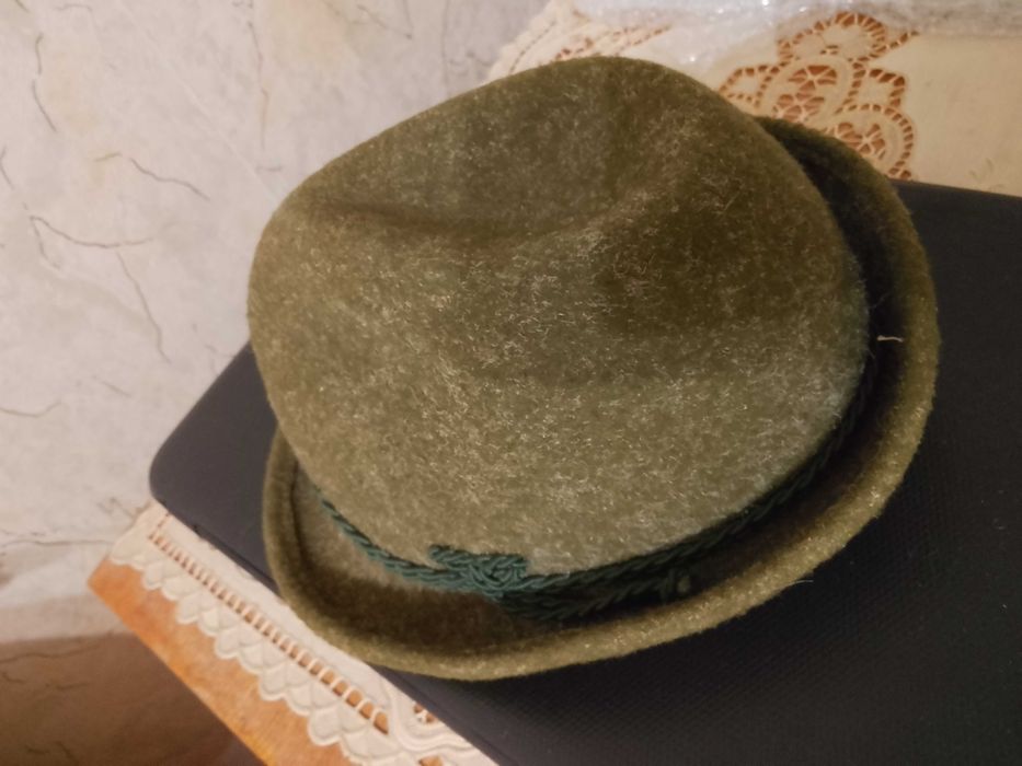 Ретро ловна Тиролска шапка за Колекция/Реквизит/(зелена)