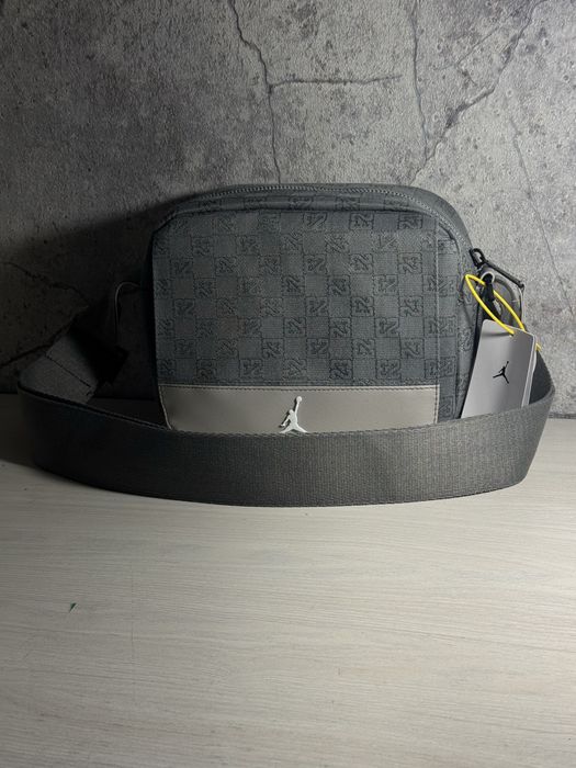 Барсетка Jordan monogram