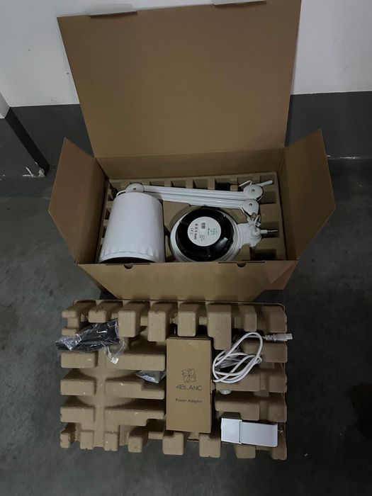 Продается 4BLANC пылесос, вытяжка Alize