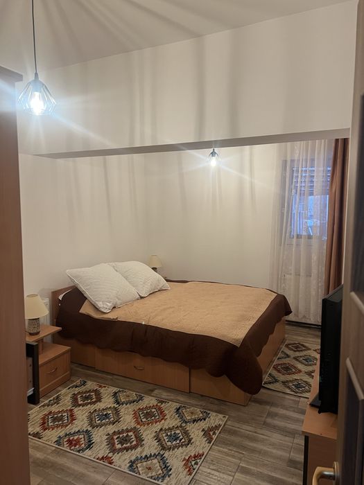 Vand apartament 3 camere central 55 mp Campulung Moldovenesc