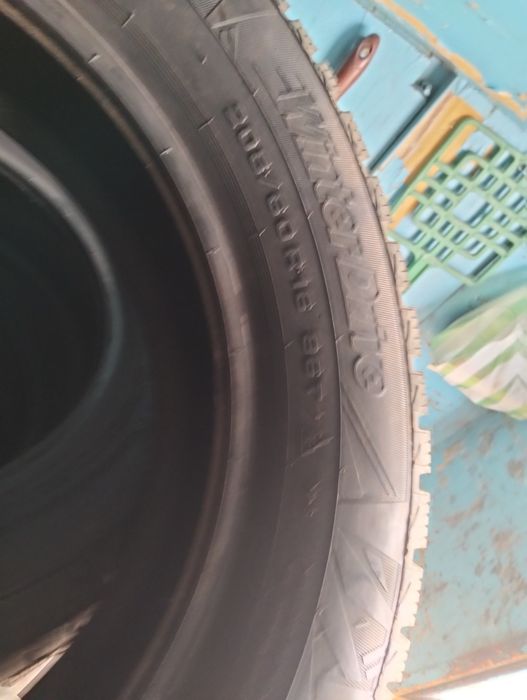 Продам Зимние шины