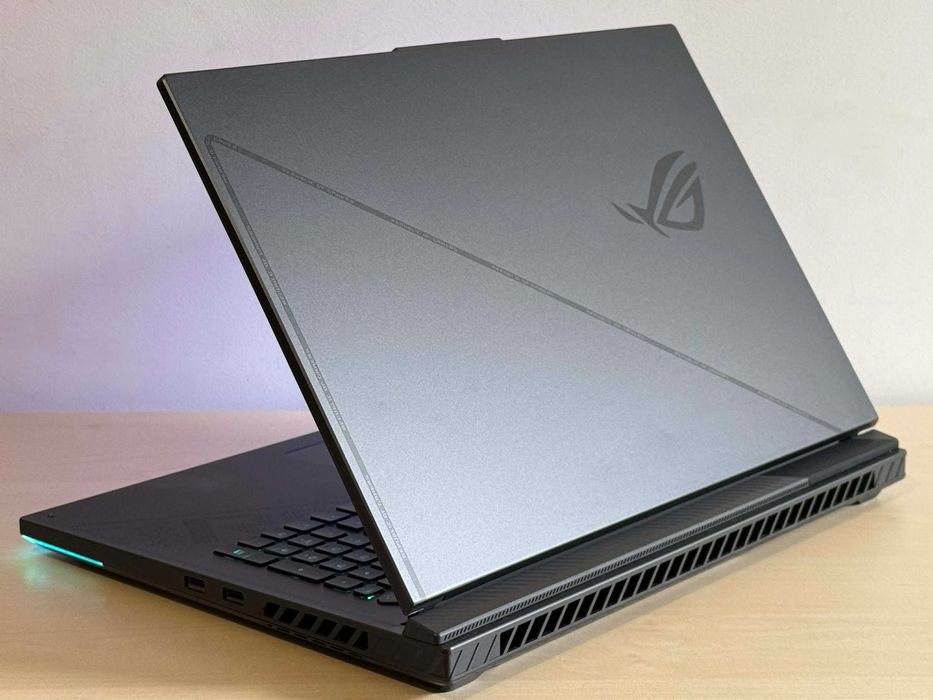 Бартер! 24 ядрен!ROG Strix G18 QHD 240Hz/Core™ i9 /32GB DDR5/ RTX™4070