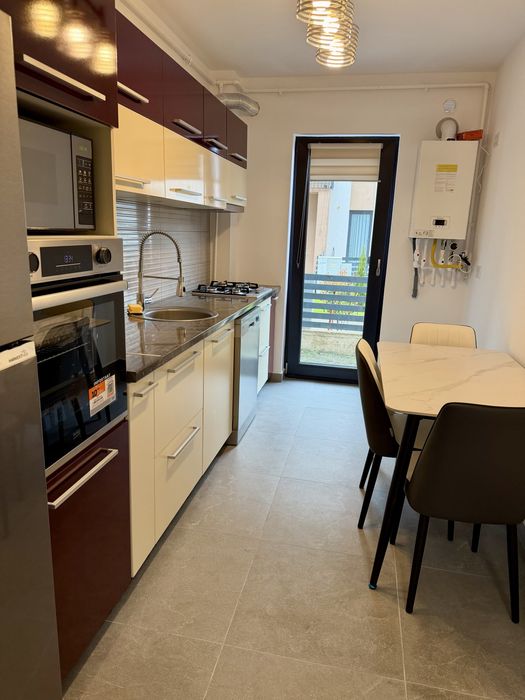 Apartament 2 camere + gradina + parcare