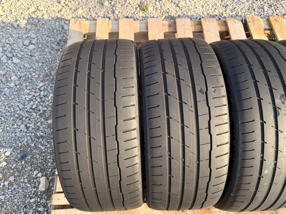Летни гуми 235/40/19 HANKOOK