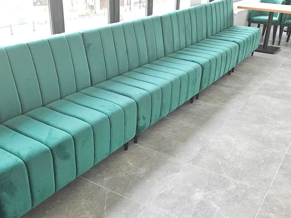 Canapea  pentru pensiunie restaurat terasa. PRET cu Tva