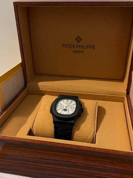 Patek Philippe Nautilus Perpetual Calendar 5740/1G-001 MAD Paris