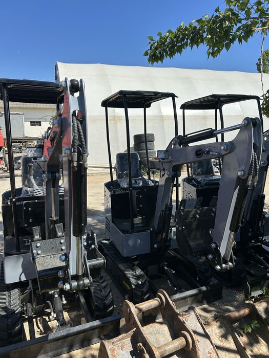 Vand miniexcavator Colt kw 13