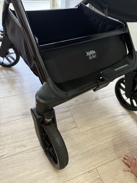 Детская коляска Kidilo
