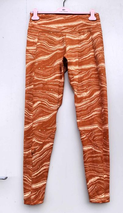 Adidas оригинален дамски клин нов Л размер