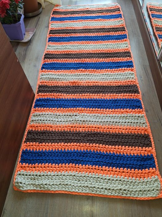 Пътека за дома - ръчно плетена