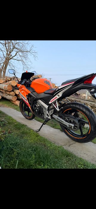 Honda Cbr 125R.
