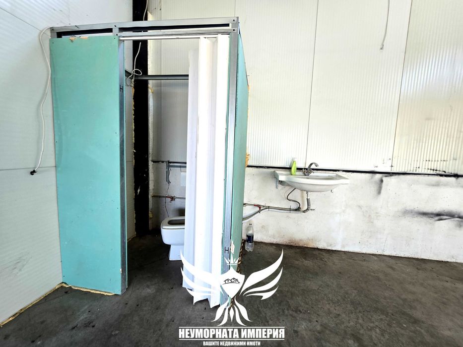 Под наем помещение 80кв.м. за склад или леко производсто в Асеновград