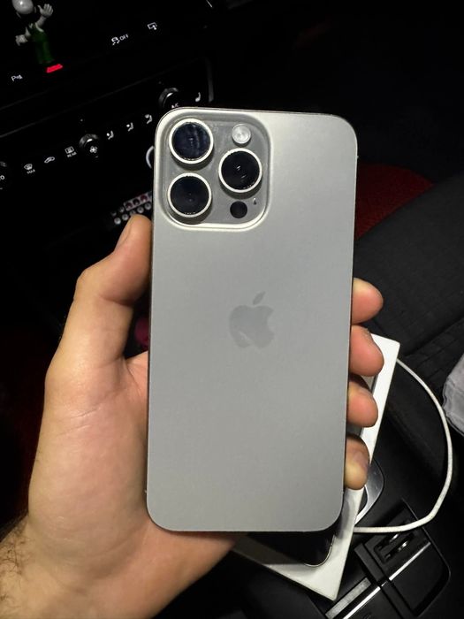 IPhone 15 83% baterie