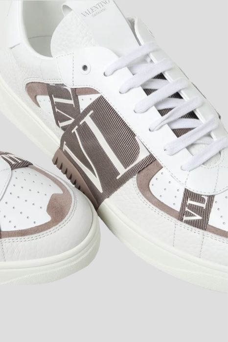 Valentino Garavani piele