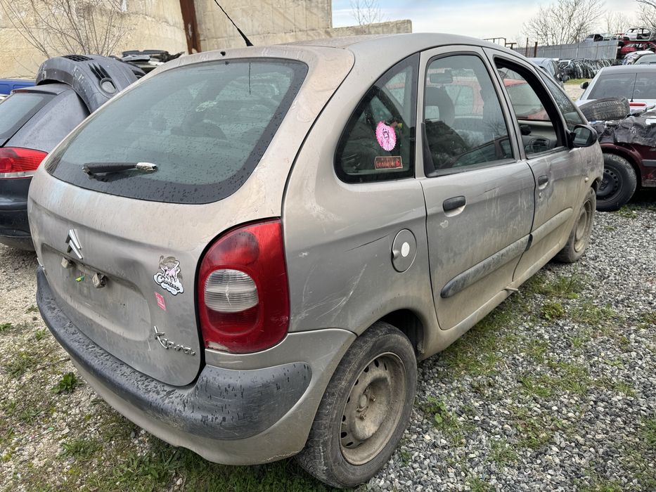 Citroen Xsara Picasso 2.0hdi 90hp 2002г На Части