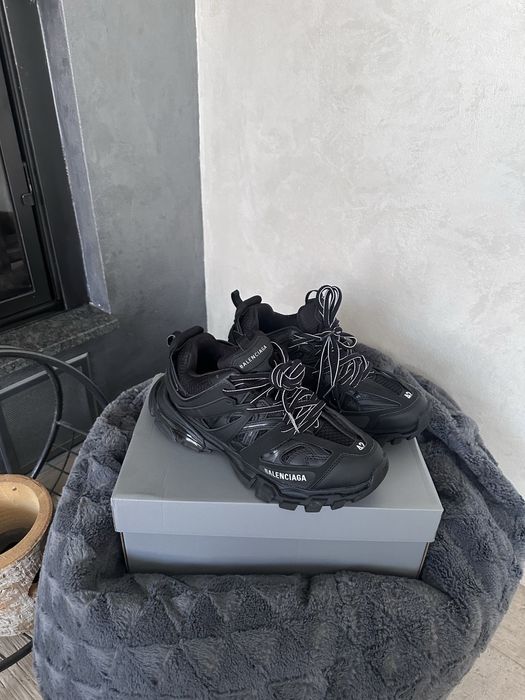 Balenciaga Track Black