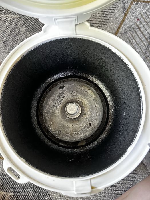 Мультиварка Redmond