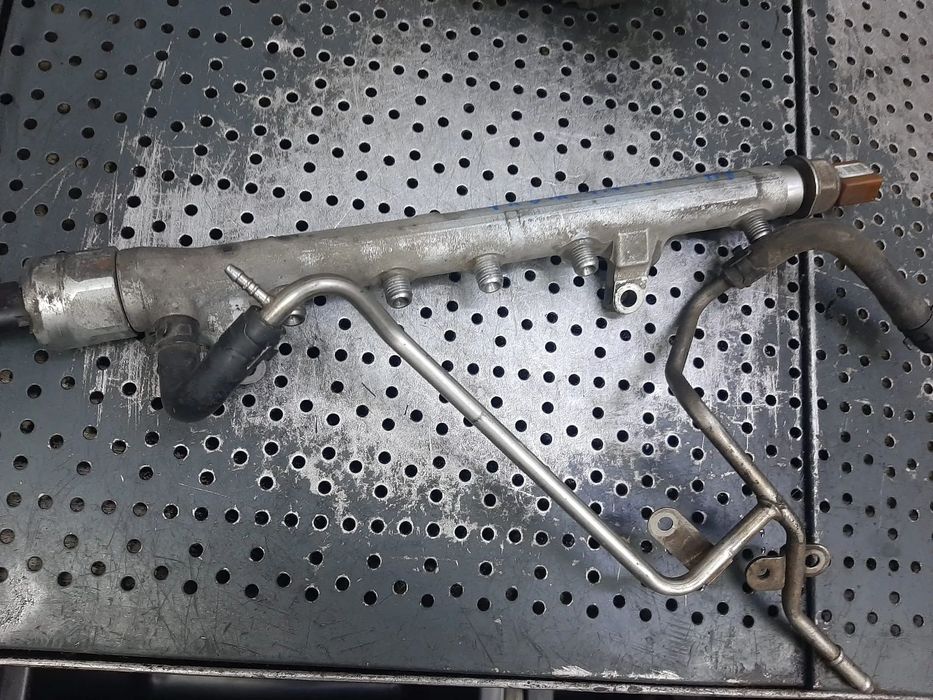 rampa injectoare cay 1.6 tdi audi a3 8p vw golf 6 touran 1t3 polo 6r seat ibiza 5 skoda fabia 2  superb 2 r03l125a