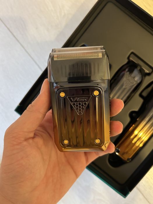 Vand set de masini de tuns 3 in 1