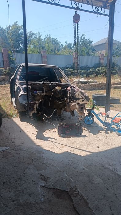 Ауди 80  запчасти