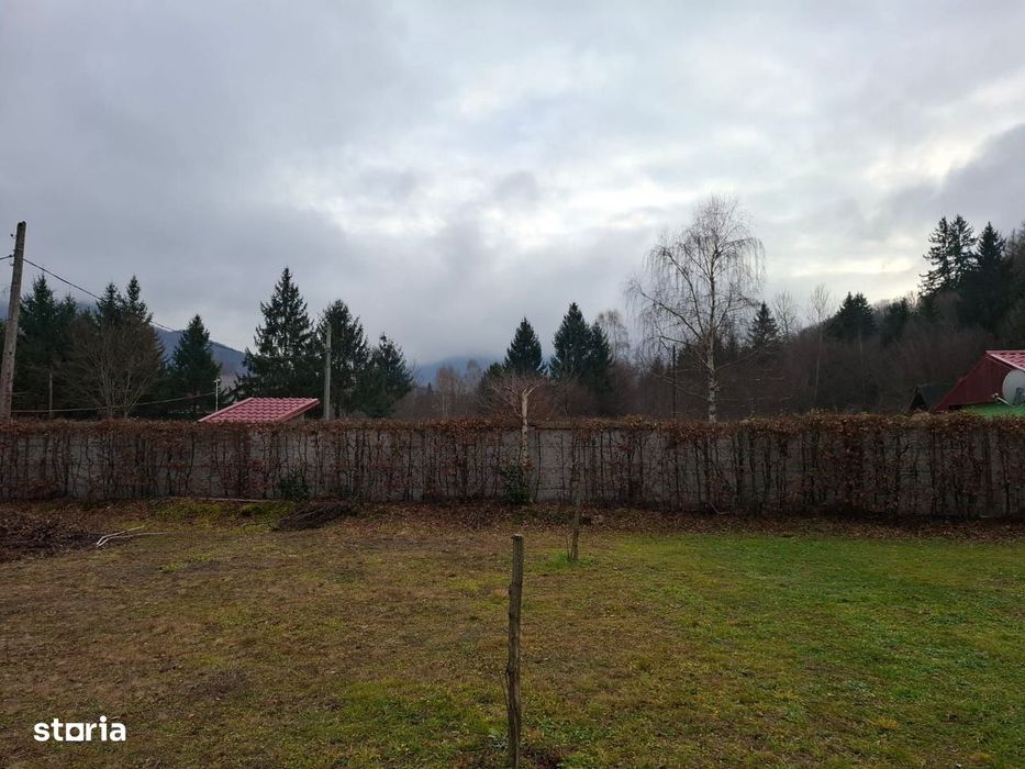 Teren 2000 mp, intravilan, langa padure,  pe Valea Avrigului-Sibiu