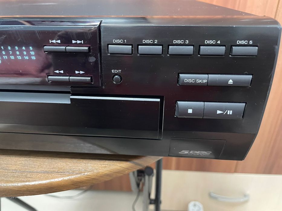 Kenwood DPF-R3010 Multiple CD Player