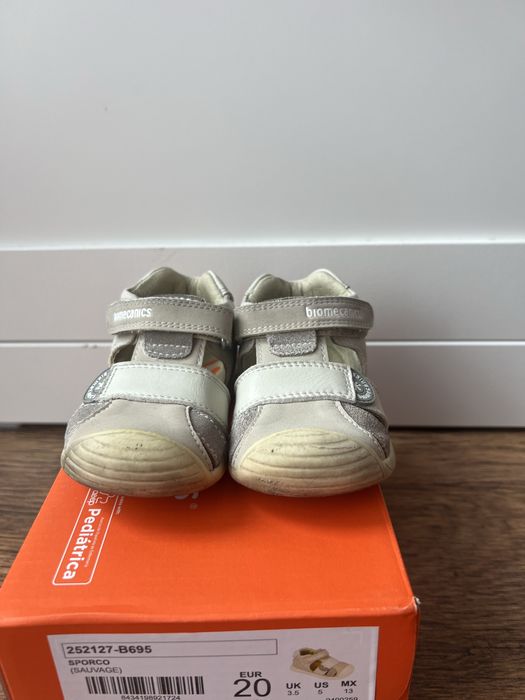 Сандали за прохождане Biomecanics