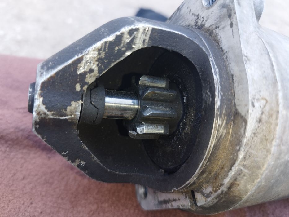 Стартер BMW E39 E46 E38 X5 E53 3.0d M57 Denso 2247391