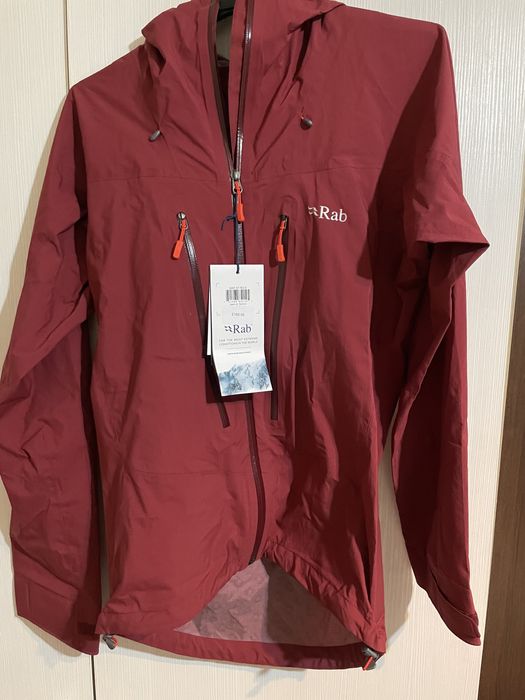Geaca munte Rab Spark S montura karpos omm