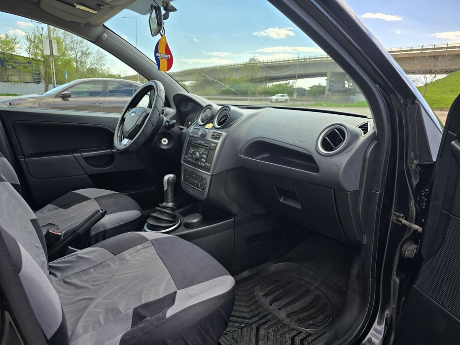 Ford Fiesta- bine întreținută