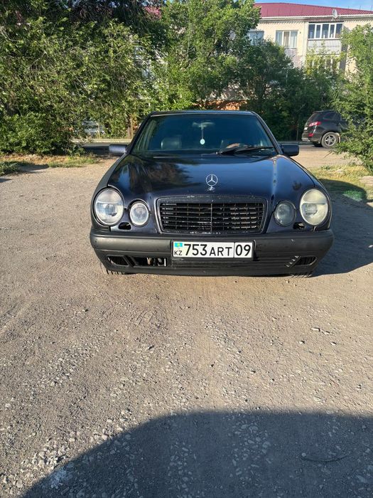 Mercedes benz w210