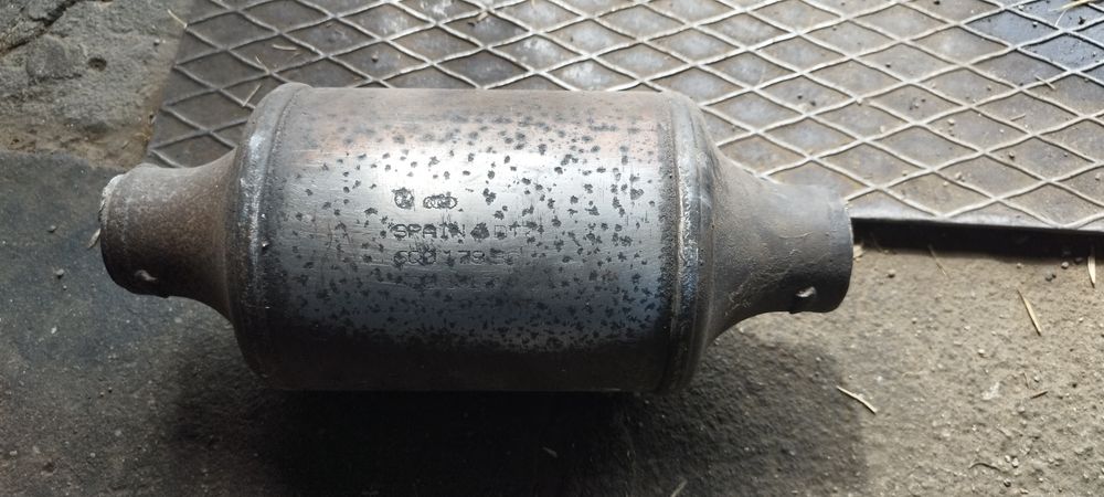 Катализатор от  Шкода Фабия 1.4 бензин