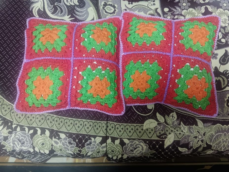 Продам декоративные подушки.