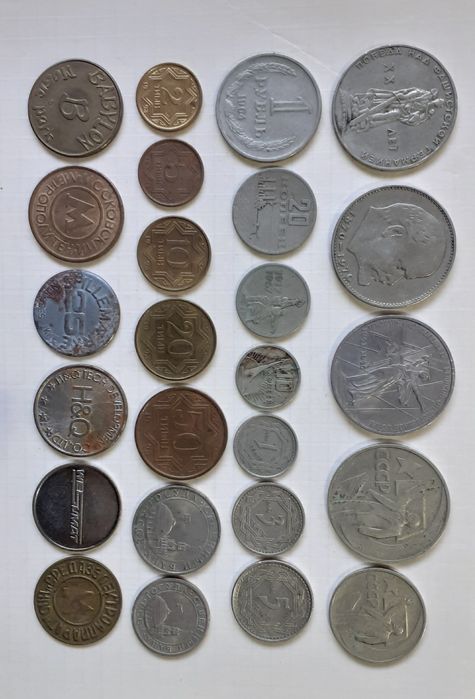 Купюры монеты продам