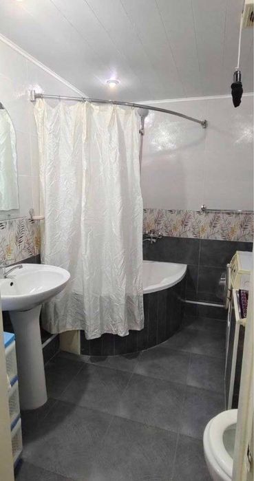 Метро новза 3х комнатная. Студентам можно