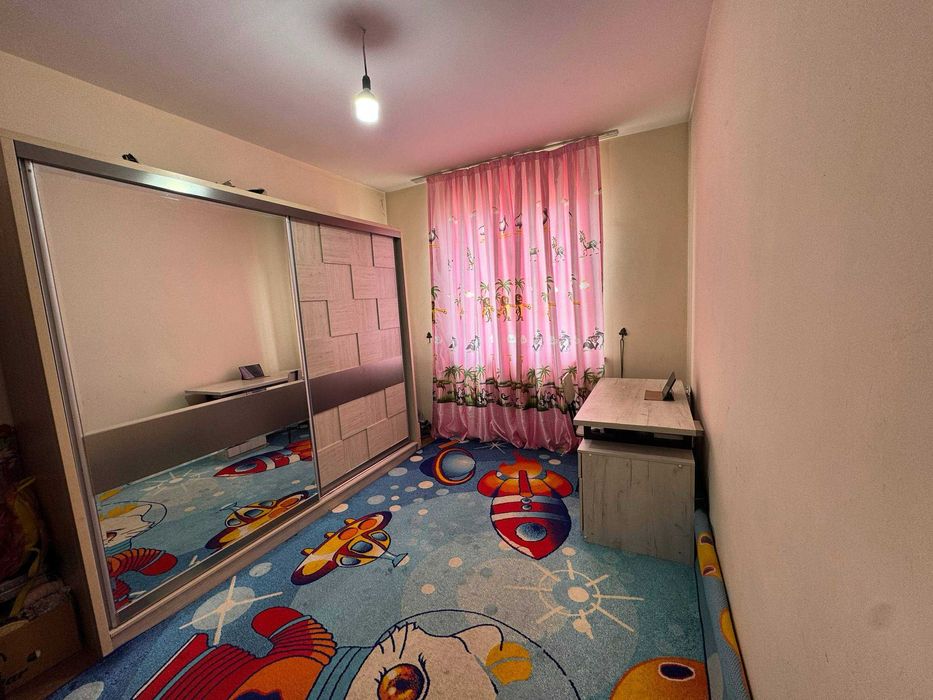 Срочно диван ва шкаф сотилади!!!