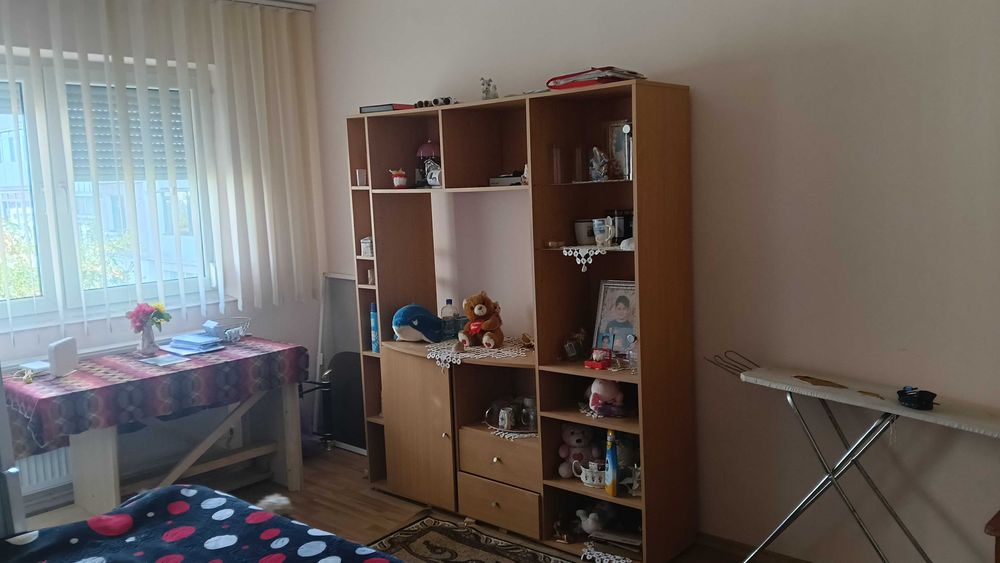 Închiriez garsonieră