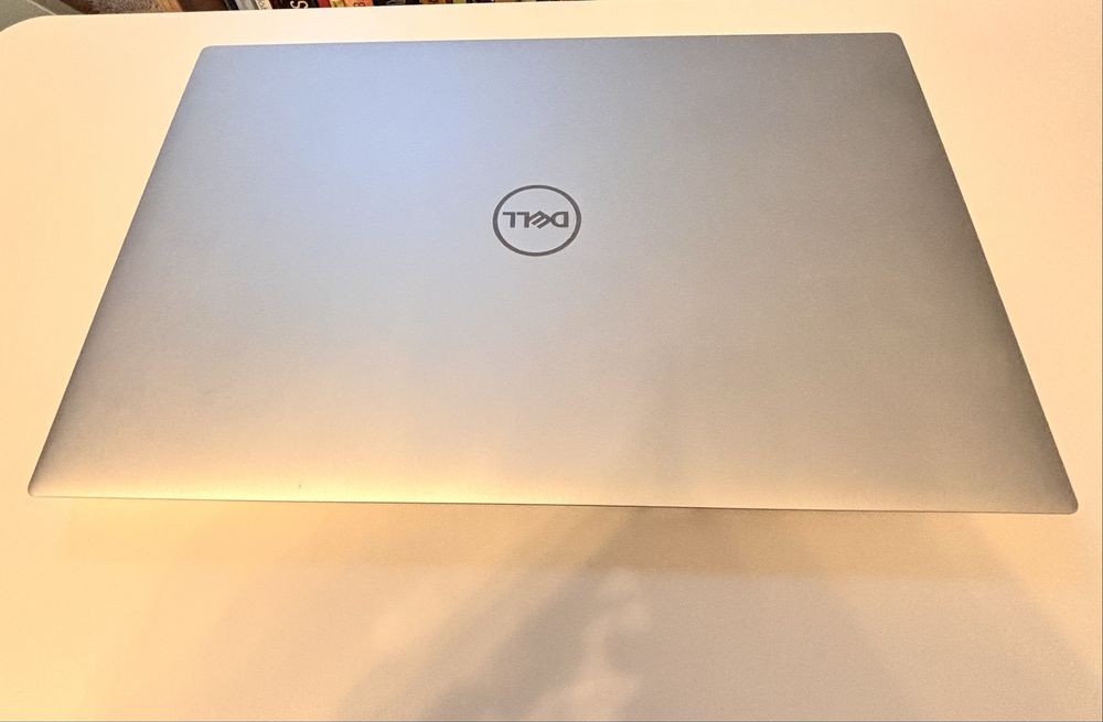 Laptop Dell XPS 15 9510 OLED (3456x2160) i7-11800H, 16GB, SSD 1TB