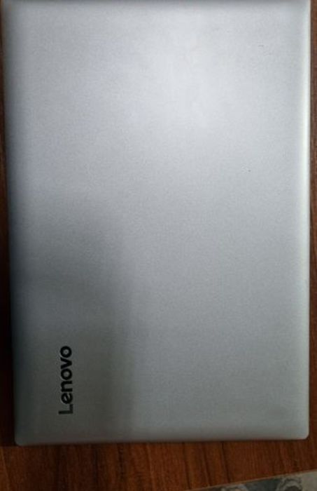 Lenova noutbuk..