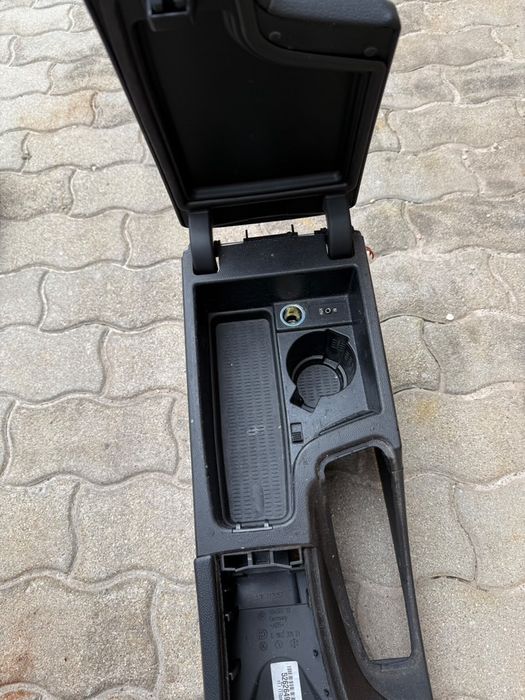 Подлакътник bmw e90/91