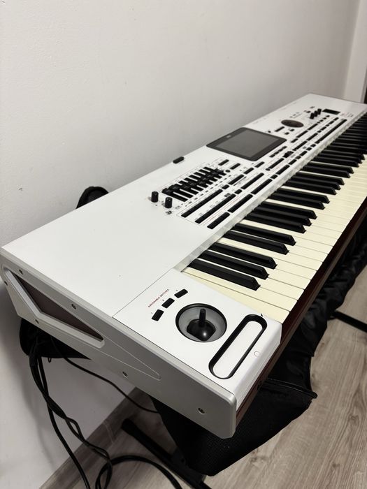 Korg pa4x.